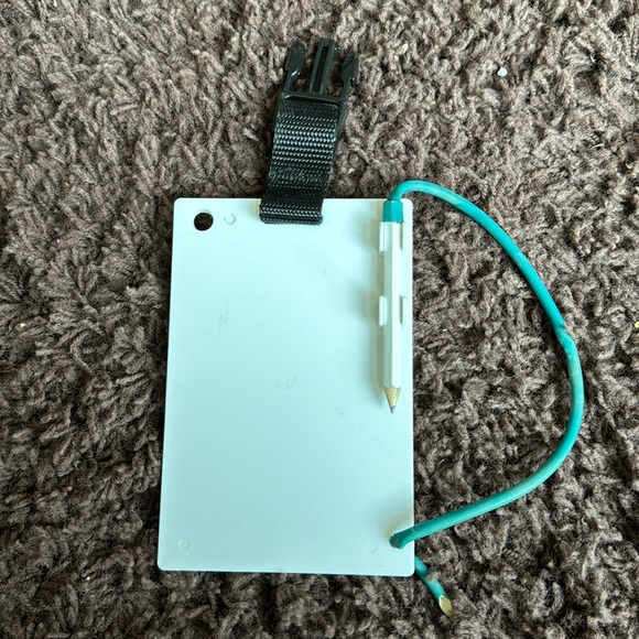 Trident Underwater Writing Slate comes with a pencil and holder.size 4x6 - Picture 1 of 4